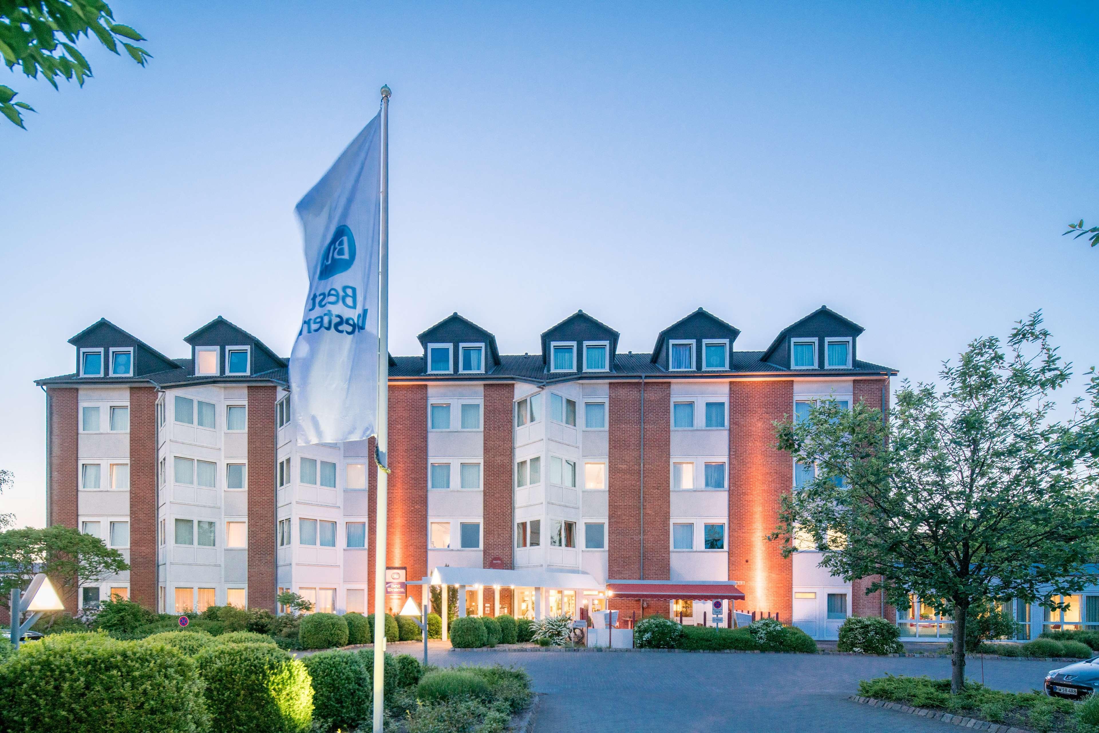 Best Western Hotel Prisma Neumuenster Exterior photo